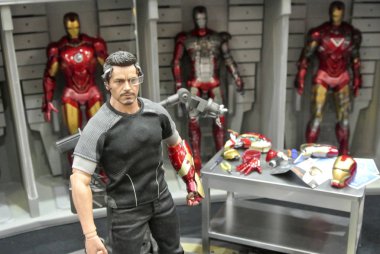 Kuala Lumpur, Malezya-6 Ekim 2018: seçili Iron Man Marvel çizgi roman ve film Iron Man karakter aksiyon figürü ile duruldu. Halk için toplayıcı tarafından görüntülenen. 