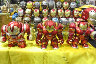Kuala Lumpur, Malezya-6 Ekim 2018: seçili Iron Man Marvel çizgi roman ve film Iron Man karakter aksiyon figürü ile duruldu. Halk için toplayıcı tarafından görüntülenen. 