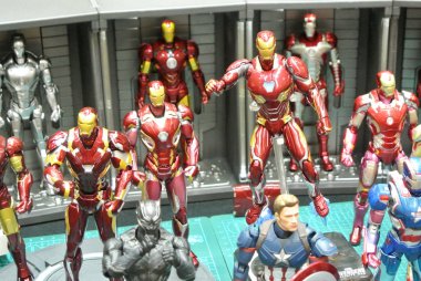 Kuala Lumpur, Malezya-6 Ekim 2018: seçili Iron Man Marvel çizgi roman ve film Iron Man karakter aksiyon figürü ile duruldu. Halk için toplayıcı tarafından görüntülenen. 