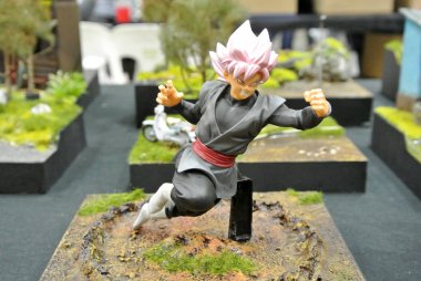 Kuala Lumpur, Malezya-6 Ekim 2018: Seçili modeli ölçeği eylem rakamlar karakter popüler odaklı Japon animasyon serisi Dragonball. Toplayıcı ve fan tablo görüntüleme. 
