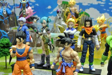 Kuala Lumpur, Malezya-6 Ekim 2018: Seçili modeli ölçeği eylem rakamlar karakter popüler odaklı Japon animasyon serisi Dragonball. Toplayıcı ve fan tablo görüntüleme. 
