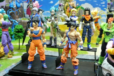 Kuala Lumpur, Malezya-6 Ekim 2018: Seçili modeli ölçeği eylem rakamlar karakter popüler odaklı Japon animasyon serisi Dragonball. Toplayıcı ve fan tablo görüntüleme. 