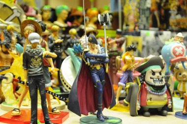 Kuala Lumpur, Malezya-6 Ekim 2018: Seçili çizgi roman kahramanları aksiyon figürü Japon ünlü tek parça anime üzerinden duruldu. Toplayıcı tarafından kamu için ekran. 