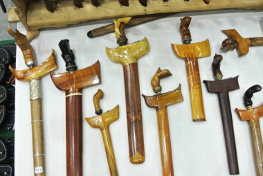 Kuala Lumpur, Malezya-6 Ekim 2018: Keris Malezya Malay toplumun geleneksel bir silah olduğunu. El ile seçilen demir kullanılarak yapılır. Kolu ahşap veya Fildişi yapılmış.