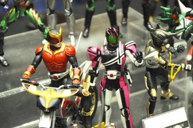 Kuala Lumpur, Malezya-6 Ekim 2018: seçili üzerinde duruldu kurgusal karakter aksiyon figürü Japon popüler serisi Kamen binici. Kamen binici çeşitli özel bağlı olarak kendi serisi ve dönemi.  