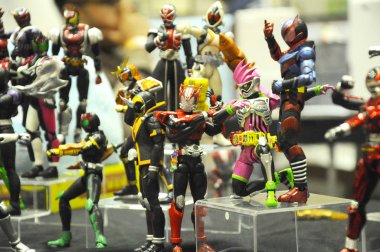 Kuala Lumpur, Malezya-6 Ekim 2018: seçili üzerinde duruldu kurgusal karakter aksiyon figürü Japon popüler serisi Kamen binici. Kamen binici çeşitli özel bağlı olarak kendi serisi ve dönemi.  