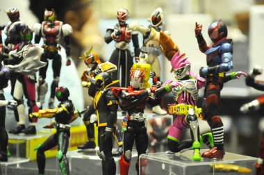 Kuala Lumpur, Malezya-6 Ekim 2018: seçili üzerinde duruldu kurgusal karakter aksiyon figürü Japon popüler serisi Kamen binici. Kamen binici çeşitli özel bağlı olarak kendi serisi ve dönemi.  