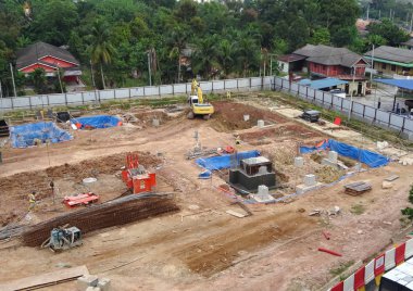 Kuala Lumpur, Malezya-13 Haziran 2016: inşaat alanında devam eden Malezya gündüz sırasında. Günlük aktivite devam ediyor. 