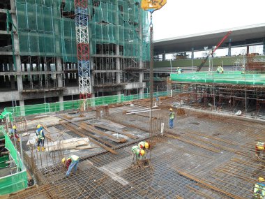 Malacca, Malaysia-13 Haziran 2016: şantiye gündüz sırasında Malacca, Malaysia, sürüyor. Günlük aktivite devam ediyor. 