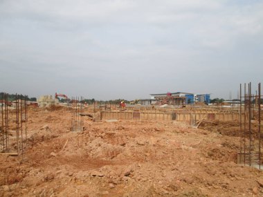 Malacca, Malaysia-13 Haziran 2016: şantiye gündüz sırasında Malacca, Malaysia, sürüyor. Günlük aktivite devam ediyor. 