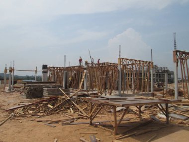 Malacca, Malaysia-13 Haziran 2016: şantiye gündüz sırasında Malacca, Malaysia, sürüyor. Günlük aktivite devam ediyor. 