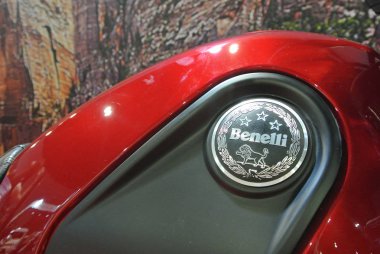Kuala Lumpur, Malezya-26 Kasım 2018: Benelli motosiklet marka ve logolar, motosiklet vücut. Benelli motosiklet aslında İtalya yapılmış ama şimdi Çin tarafından üretilen