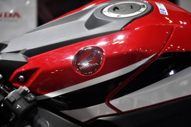 Kuala Lumpur, Malezya-26 Kasım 2018: Honda motosiklet motosiklet vücut, marka ve logolar amblem. Honda ünlü motosiklet üretmektedir dünyada Japonya den biridir.   