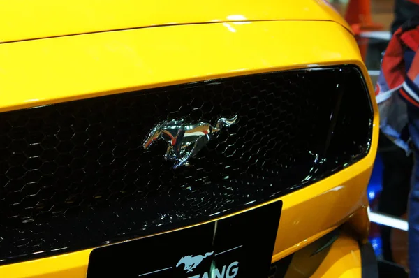 Kuala Lumpur Malaysia November 2017 Selecionado Focado Emblema Carro Mustang — Fotografia de Stock