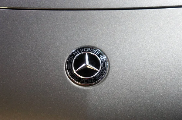 Kuala Lumpur Malaysia November 2018 Selecionado Focado Emblema Carro Mercedes — Fotografia de Stock