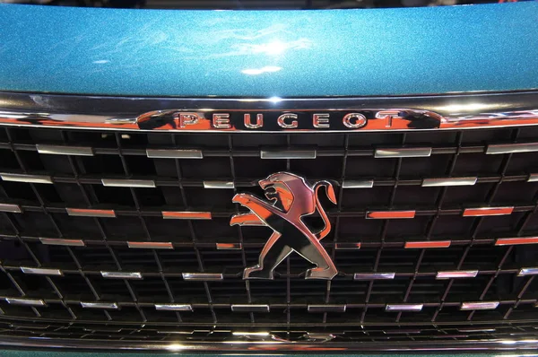 Kuala Lumpur Malaysia November 2017 Selecionado Focado Peugeot Emblema Carro — Fotografia de Stock