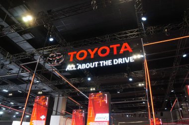Kuala Lumpur, Malezya-23 Mart 2018: seçilen Toyota ticari marka amblemi ve logolar üzerinde duruldu. Toyota Japonya'dan dünyanın ünlü ve en büyük otomobil üreten biridir.   