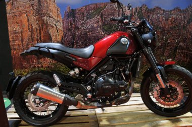 Kuala Lumpur, Malezya-26 Kasım 2018: Benelli motosiklet büyük showroom. Benelli motosiklet aslında İtalya yapılmış ama şimdi Çin tarafından üretilen.