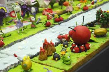 Kuala Lumpur, Malezya-25 Ağustos 2018: seçili üzerinde duruldu çocuklar kurgusal karakter modeli renkli hamuru çamurdan yapılan. 