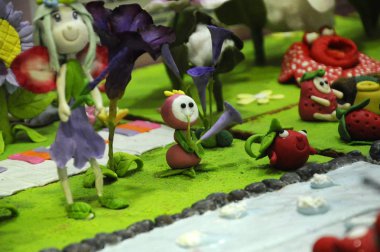 Kuala Lumpur, Malezya-25 Ağustos 2018: seçili üzerinde duruldu çocuklar kurgusal karakter modeli renkli hamuru çamurdan yapılan. 