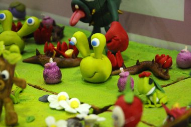 Kuala Lumpur, Malezya-25 Ağustos 2018: seçili üzerinde duruldu çocuklar kurgusal karakter modeli renkli hamuru çamurdan yapılan. 