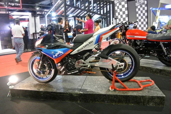 Kuala Lumpur Malaysia November 2018 Custom Made Motorcycle Display Modelo — Fotografia de Stock