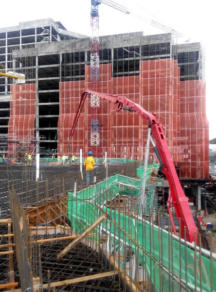 Kuala Lumpur Malasia Mayo 2018 Trabajadores Construcción Que Trabajan Sitio — Foto de Stock