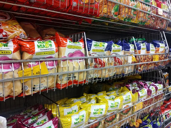 Kuala Lumpur Malezja Lipca 2018 Pakowane Różne Śmieci Żywności Przekąski — Zdjęcie stockowe