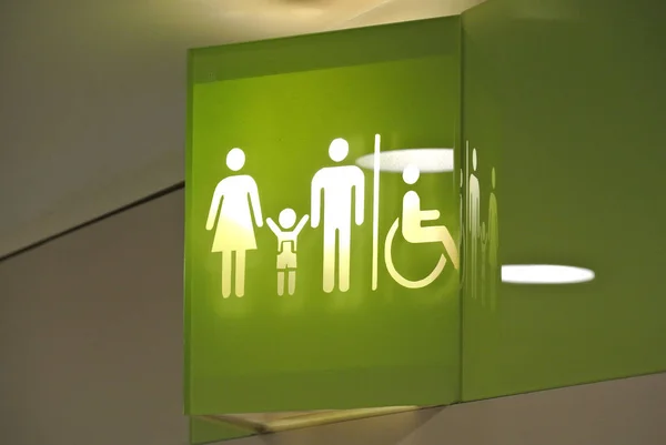 Toaletní Znamení Nápisy Označující Umístění Nebo Toaletní Pozici Pro Muže — Stock fotografie