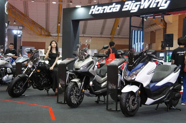 Kuala Lumpur Malaysia April 2019 Motorcycles Showroom Located Huge Hall — Stock Photo, Image