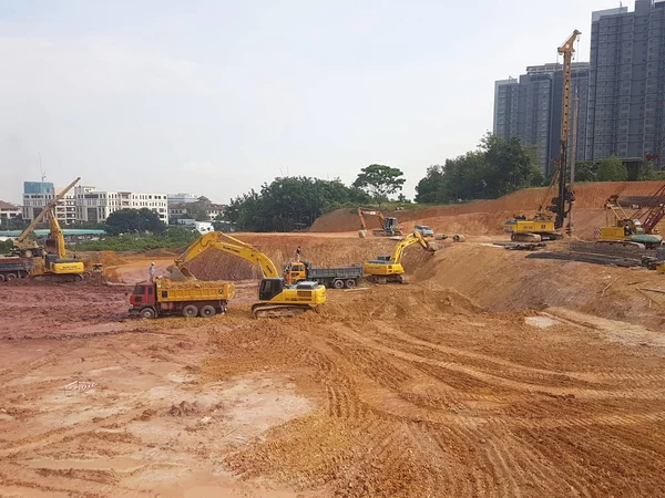 Kuala Lumpur Malezya Temmuz 2018 Şantiye Platformunun Hazırlanmasında Ağır Makine — Stok fotoğraf