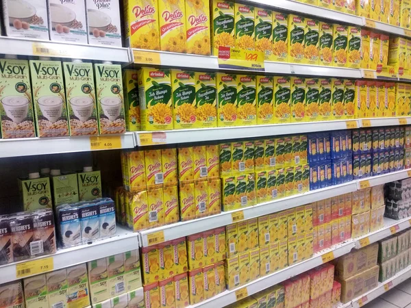 쿠알라룸푸르 말레이시아 2018년 20일 슈퍼마켓 판매된 용기에 풍미가 — 스톡 사진