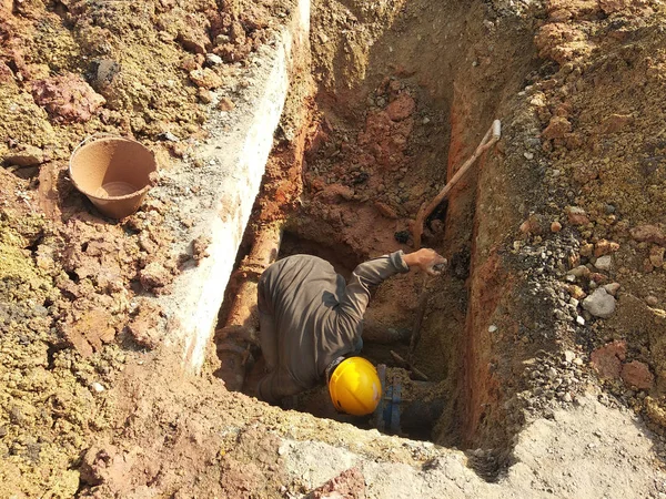 Kuala Lumpur Malaysia Abril 2019 Trabalhadores Construção Civil Reparando Tubulação — Fotografia de Stock