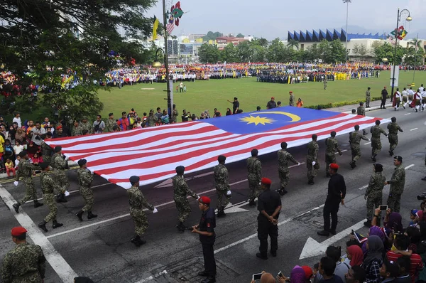 Kuala Lumpur Malajsie Srpna 2018 Malajsijský Vlajkovou Průvod Malajského Občana — Stock fotografie