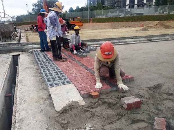 Kuala Lumpur Malaysia November 2017 Concrete Pavers Preparation Installation Work — стоковое фото