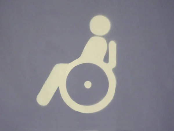 Affichage Handicapés Avec Une Personne Fauteuil Roulant Image — Photo