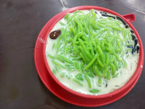 Sobremesas Malaias Chamado Cendol Cendol Feito Cubos Gelo Picado Farinha — Fotografia de Stock