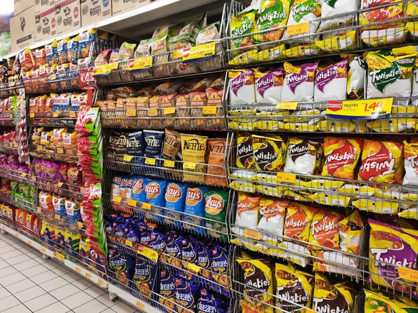 Kuala Lumpur Malaysia July 2019 Embalados Diversos Junk Foods Snacks — Fotografia de Stock