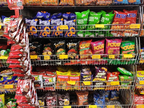 Kuala Lumpur Malaysia July 2019 Embalados Diversos Junk Foods Snacks — Fotografia de Stock