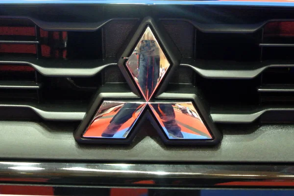 Kuala Lumpur Malaysia November 2017 Mitsubishi Emblema Carro Logotipo Marca — Fotografia de Stock