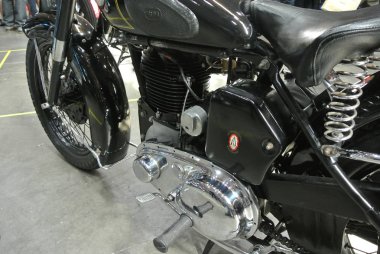 KUALA LUMPUR, MALAYSIA - 29 Temmuz 2017: Kapandı ve büyük bir motora odaklandı. Büyük motor ve son teknoloji motosiklet için yüksek kapasiteli beygir gücü üretti..  