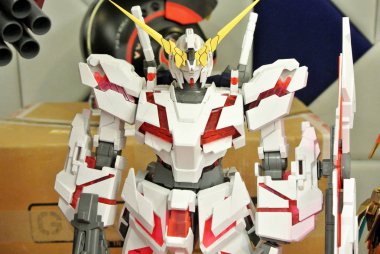 Kuala Lumpur, Malezya - 31 Mart 2018: Mobil Takım Elbiseli Gundam oyuncağı model ve oyuncaklara odaklandı. Gunpla & Bandai 'nin kurgusal Gundam evreninin karakterleri.