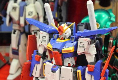 Kuala Lumpur, Malezya - 31 Mart 2018: Mobil Takım Elbiseli Gundam oyuncağı model ve oyuncaklara odaklandı. Gunpla & Bandai 'nin kurgusal Gundam evreninin karakterleri.