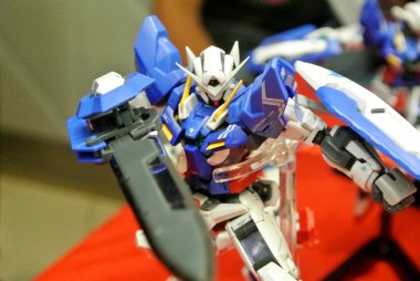 Kuala Lumpur, Malezya - 31 Mart 2018: Mobil Takım Elbiseli Gundam oyuncağı model ve oyuncaklara odaklandı. Gunpla & Bandai 'nin kurgusal Gundam evreninin karakterleri.