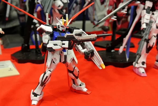 Kuala Lumpur, Malezya - 31 Mart 2018: Mobil Takım Elbiseli Gundam oyuncağı model ve oyuncaklara odaklandı. Gunpla & Bandai 'nin kurgusal Gundam evreninin karakterleri.
