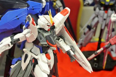 Kuala Lumpur, Malezya - 31 Mart 2018: Mobil Takım Elbiseli Gundam oyuncağı model ve oyuncaklara odaklandı. Gunpla & Bandai 'nin kurgusal Gundam evreninin karakterleri.