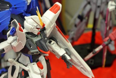 Kuala Lumpur, Malezya - 31 Mart 2018: Mobil Takım Elbiseli Gundam oyuncağı model ve oyuncaklara odaklandı. Gunpla & Bandai 'nin kurgusal Gundam evreninin karakterleri.