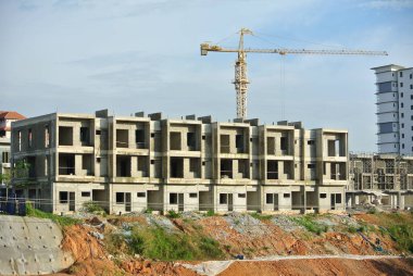 KUALA LUMPUR, MALAYSIA - 19 Eylül 2016: Yapım aşamasındaki bina. Duvar ve tedavi bitti. 