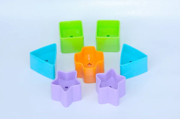 Blocs Jouets Isolés Pour Enfants Différentes Formes Plastique Sur Fond — Photo