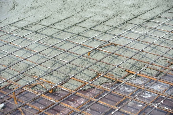Wet Concrete Poured Steel Reinforcement Form Strong Floor Slabs — Stock Photo, Image